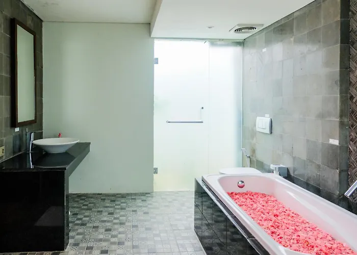 Hotel The Lavana Dzawani Melasti Ungasan 3 Bedroom Uluwatu